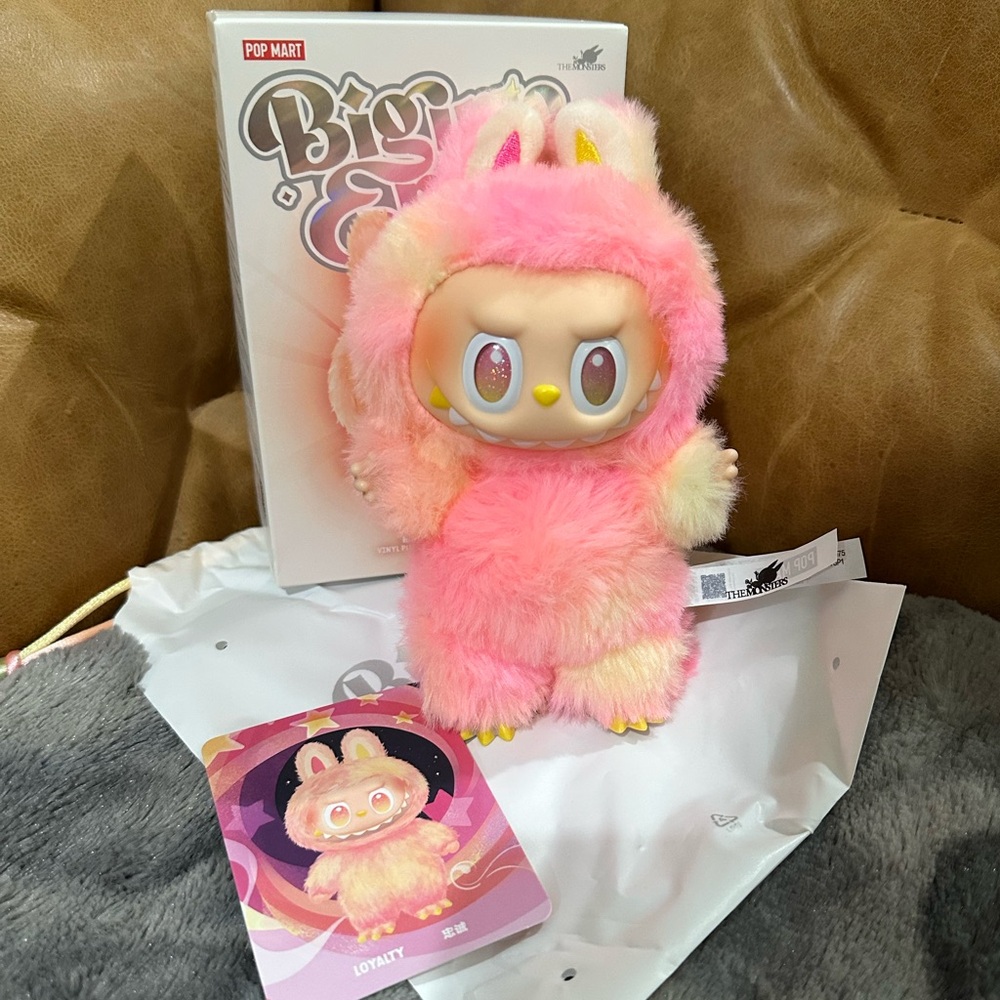 Pop Mart Big Into Energy Labubu Loyalty